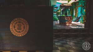 Quầy tiếp tân