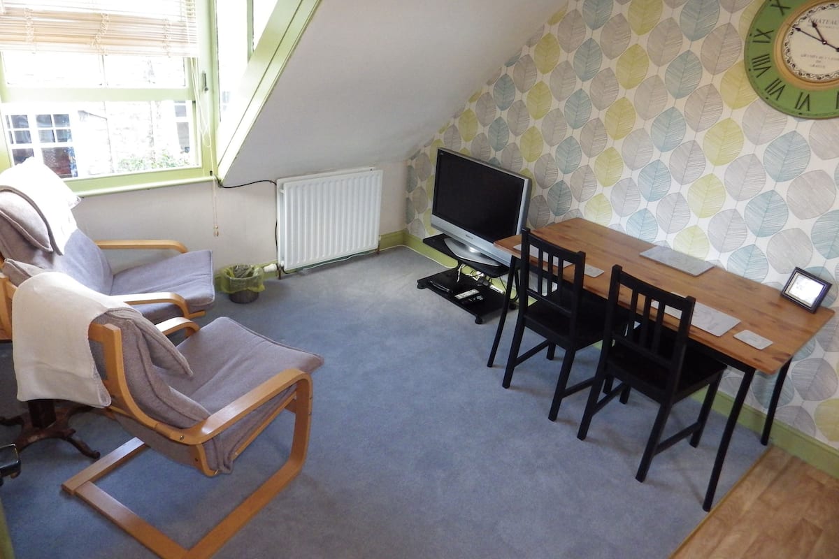 Traditional Apartment, 1 Double Bed (Loft) | Living area | 24-inch flat-screen TV with digital channels, LCD TV