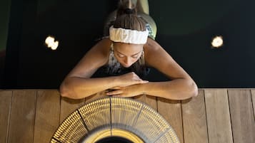 室内 SPA 浴缸