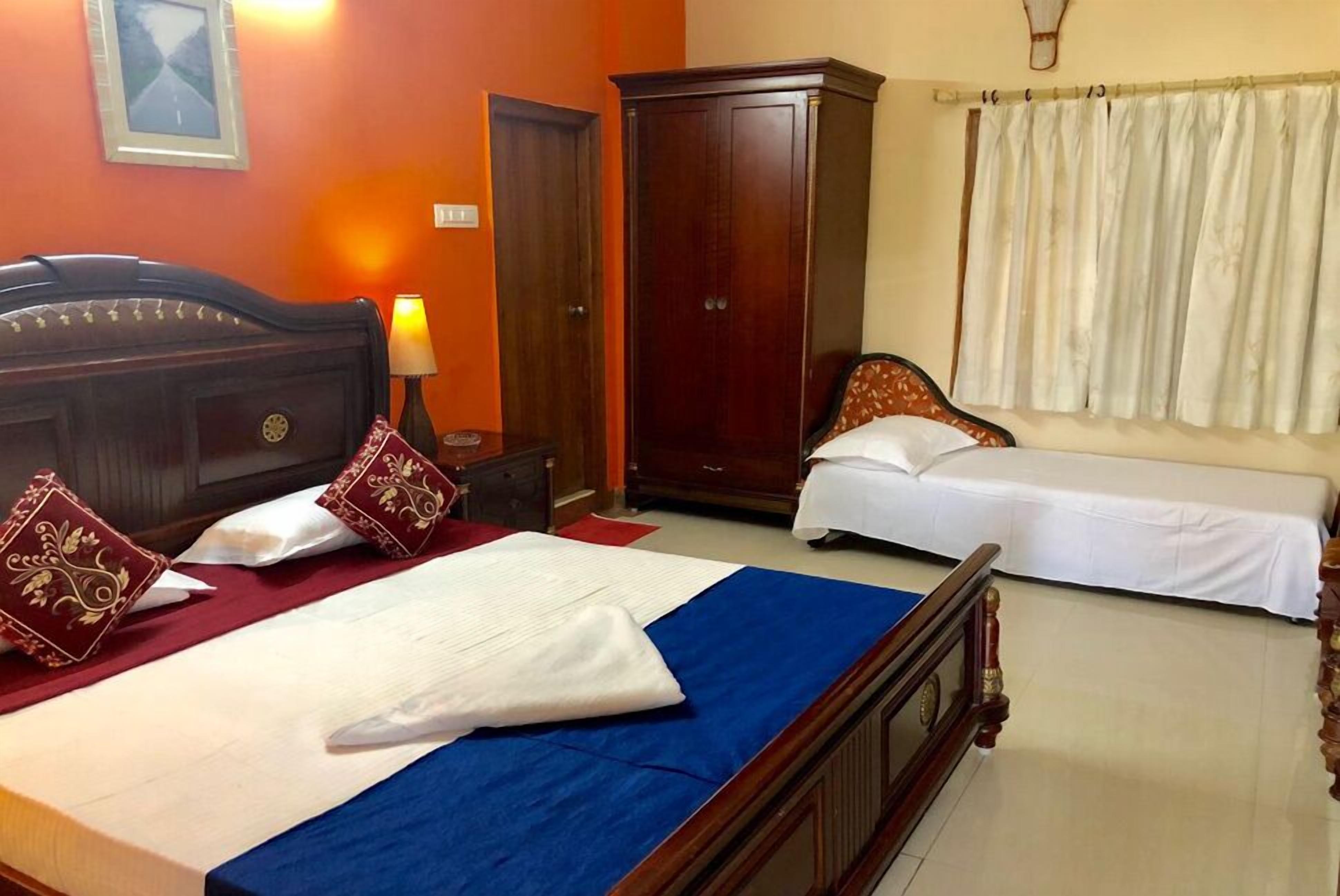 deluxe room, 1 double bed | desk, rollaway beds, free wifi