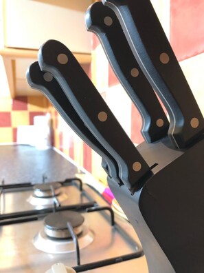 아파트 | 전용 주방 | 대용량 냉장고, 전자레인지, 오븐, 커피/티 메이커