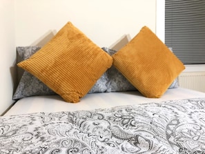 Apartment | Iron/ironing board, free WiFi, bed sheets - The Dalgety Apartments (Edinburgh)
