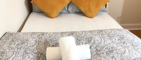 Appartamento | Ferro/asse da stiro, Wi-Fi gratuito, lenzuola