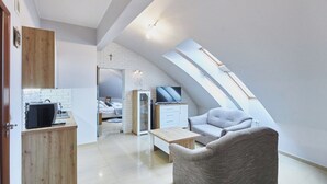 Suite | Strykejern/-brett, barnesenger (inkludert) og wi-fi (inkludert)