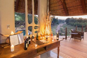 Bar (on property) - Garonga Safari Camp (Phalaborwa)