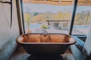 Hambleden Family Suite | Bathroom | Designer toiletries, hair dryer, slippers, towels - Garonga Safari Camp (Phalaborwa)