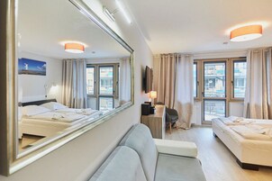 开间套房 | 特色装修、特色家居、遮光窗帘、熨斗/熨衣板