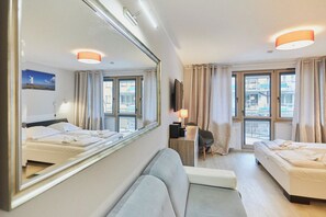 Studio Suite | Individually decorated, individually furnished, blackout drapes - Zdrojowa by Baltic Home (Swinoujscie)