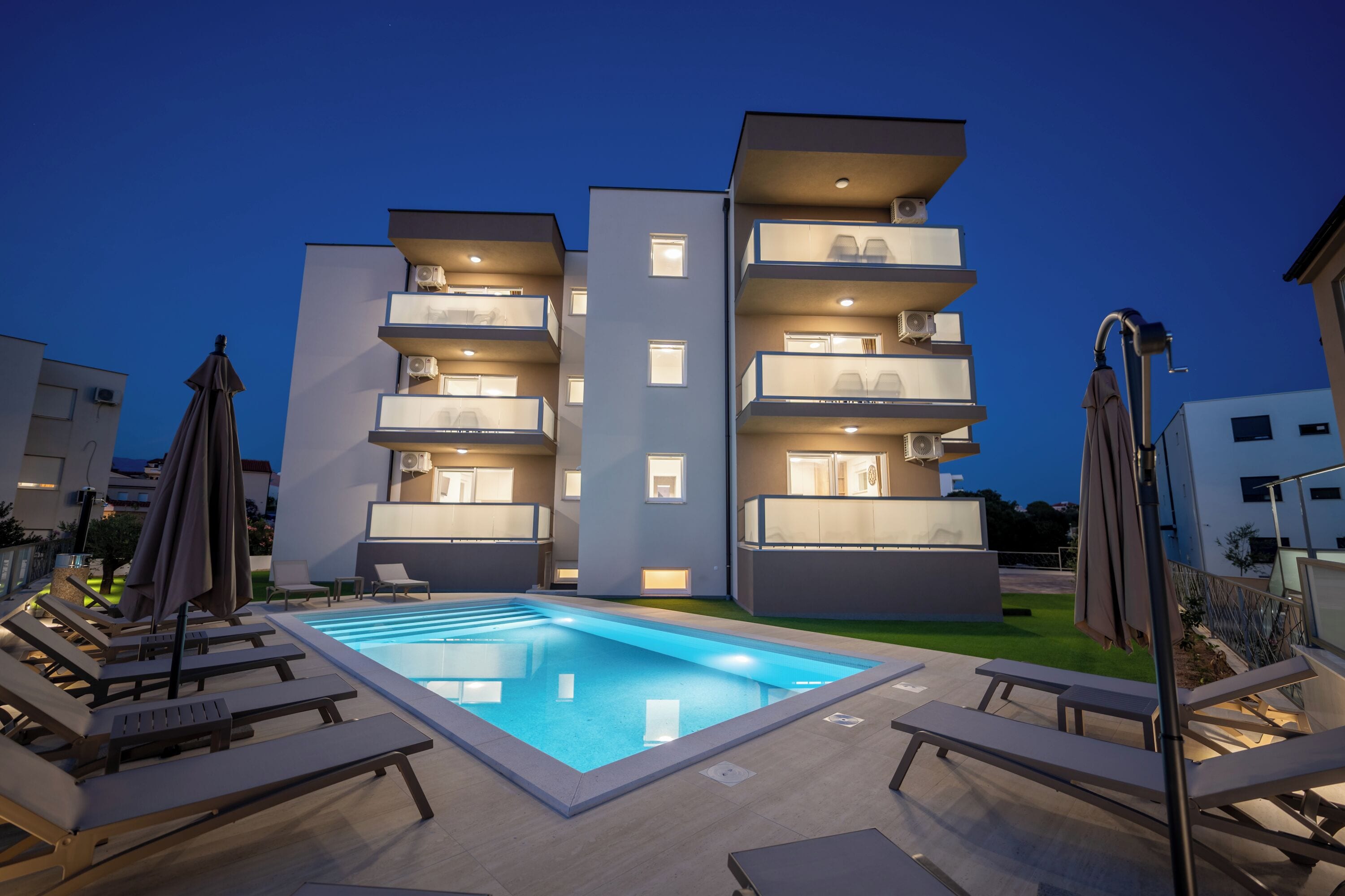 Seasonal outdoor pool