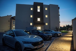 Free self-parking