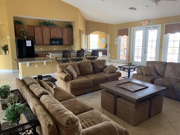 4 bedrooms, free WiFi