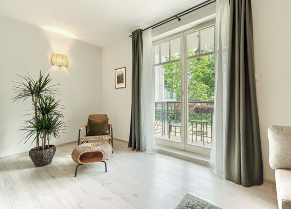 Apartment | Wohnzimmer | Flachbildfernseher