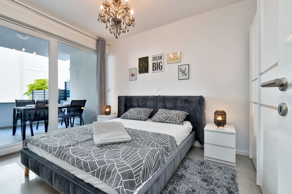 Deluxe Apartment, 1 Bedroom, Patio, Garden View | Free WiFi, bed sheets