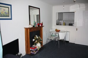 Interior - Abbey Street City Centre Apartment (Dublin)