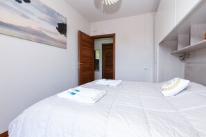 2 camere, ferro/asse da stiro, Wi-Fi gratuito, lenzuola