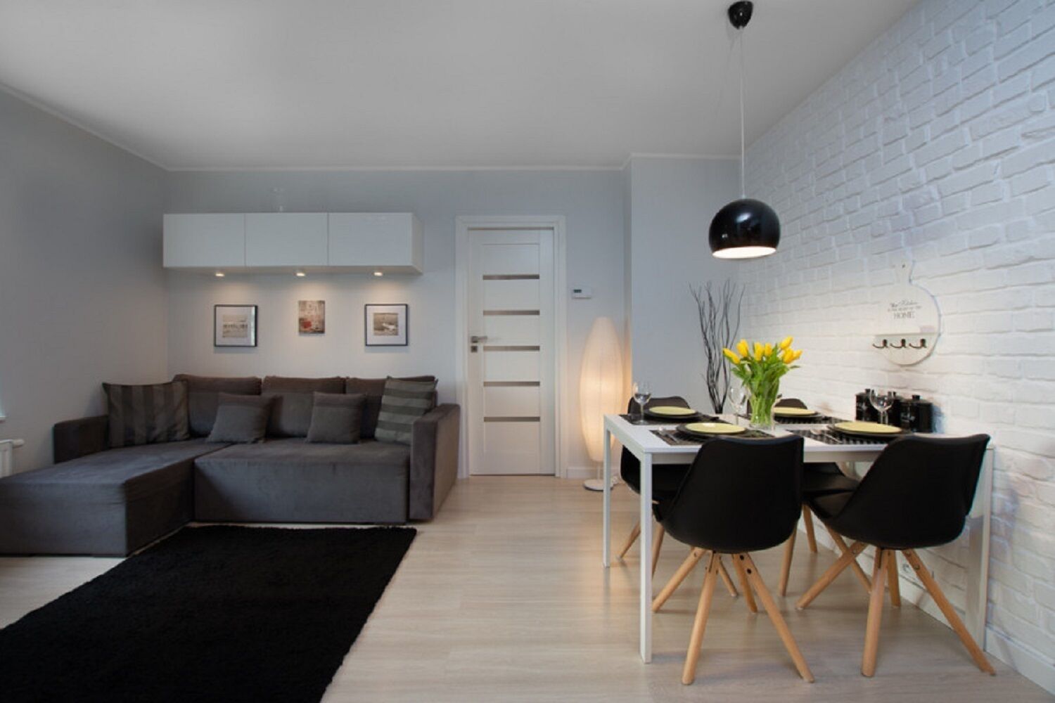 Apartamento | Sala de estar | Una televisión de pantalla plana