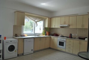 Villa, 3 Yatak Odası | Özel mutfak | Tam boy buzdolabı, mikrodalga fırın, fırın, set üstü ocak