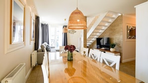 Deluxe Apartment, Berbilang Katil, Partial Sea View