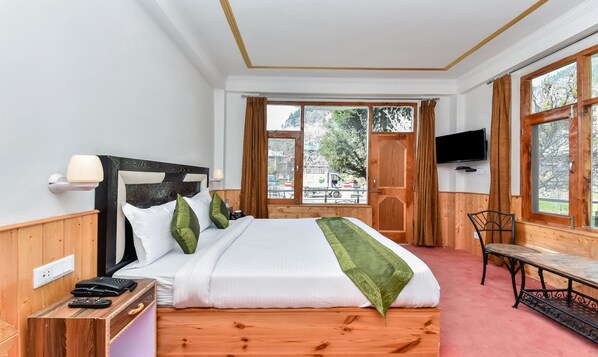 Kamar Premium, 1 Tempat Tidur Queen | Tempat tidur lipat/tambahan, Wi-Fi gratis, dan seprai linen