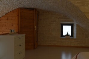 Apartment, 1 Bedroom | Room amenity - B&B L' alcova (Terlizzi)
