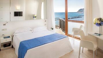 Ropa de cama de alta calidad y minibar