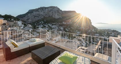 Rooftop Luxury Apartment