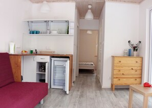 Bungalow | Dapur pribadi | Lemari es, kompor, ketel listrik, dan peralatan masak/sendok-piring