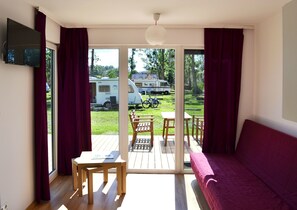 Bungalow | Living area | Flat-screen TV - Sopot 34 przy plaży (Sopot)