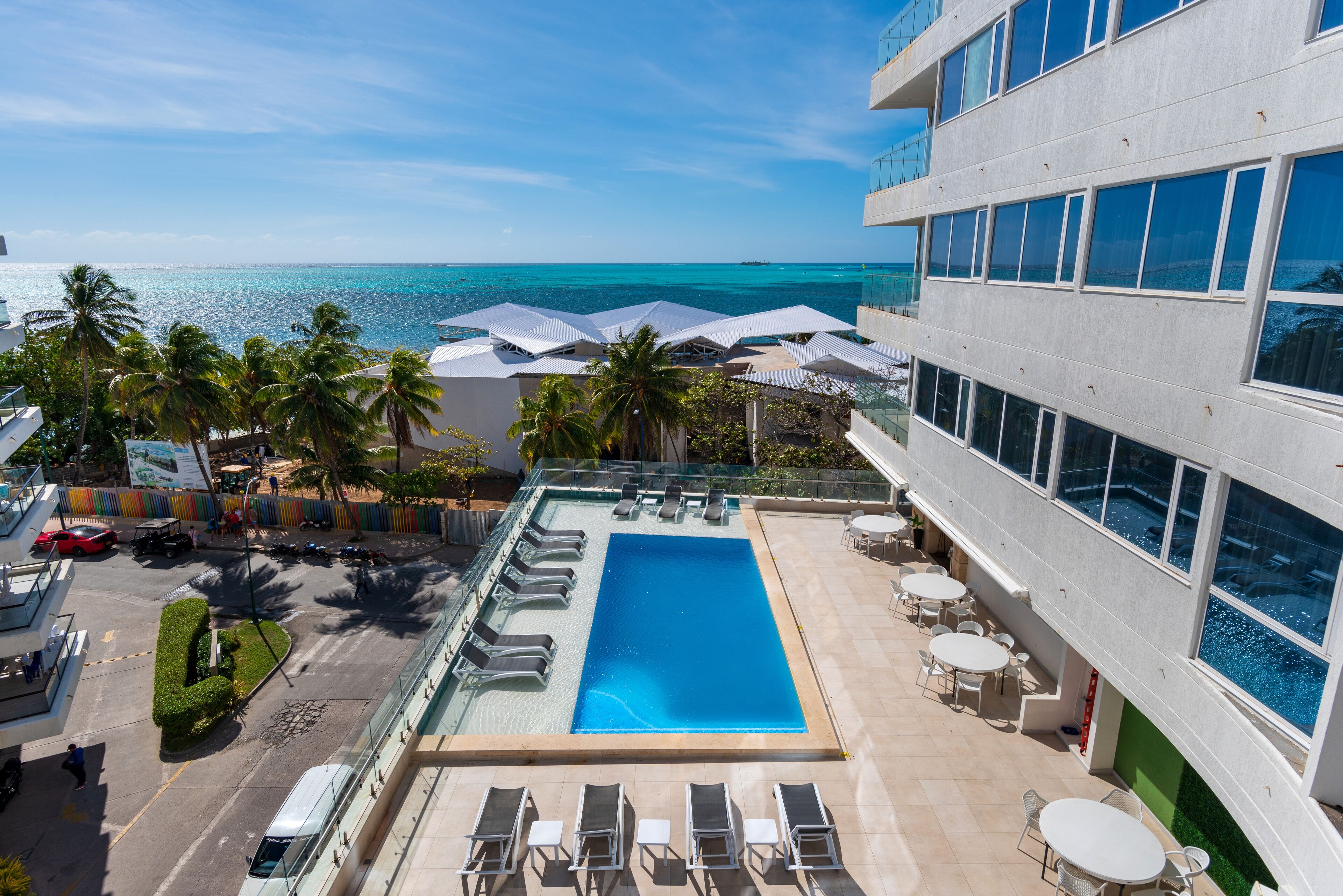 junior suite | premium bedding, in-room safe, desk, laptop workspace