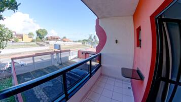 Kamar Keluarga, 1 kamar tidur | Tirai kedap cahaya, setrika/meja setrika, Wi-Fi gratis, dan seprai linen