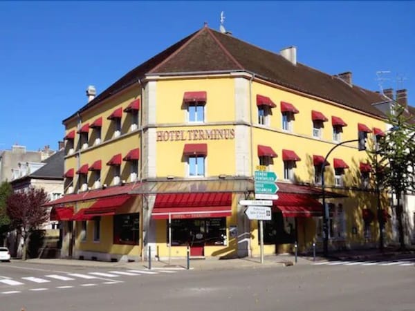 Hotel Terminus - Pizzeria Pizz'a Gogo - Lons-le-Saunier