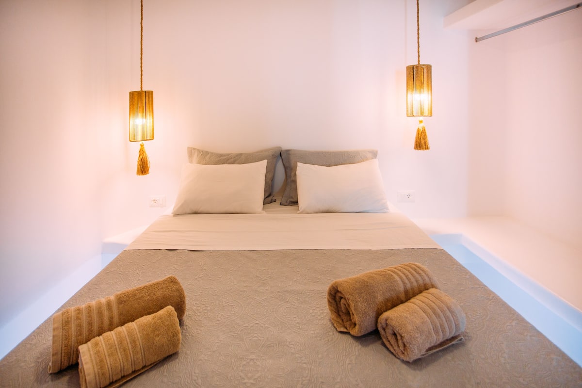 Departamento | 1 habitación, ropa de cama de alta calidad y decoración personalizada