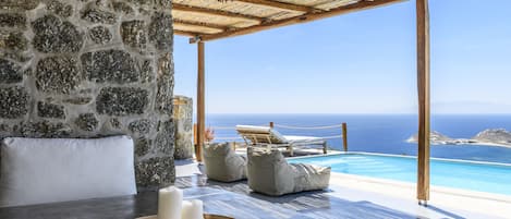 Villa Confort, 2 habitaciones, alberca privada | Vista a la playa o el mar