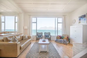 Platt-tv och eldstad