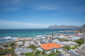 Balcony view - Baymont View (Cape Town)