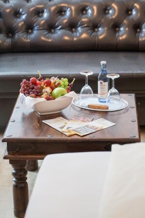 Bao gồm bữa sáng buffet hàng ngày 