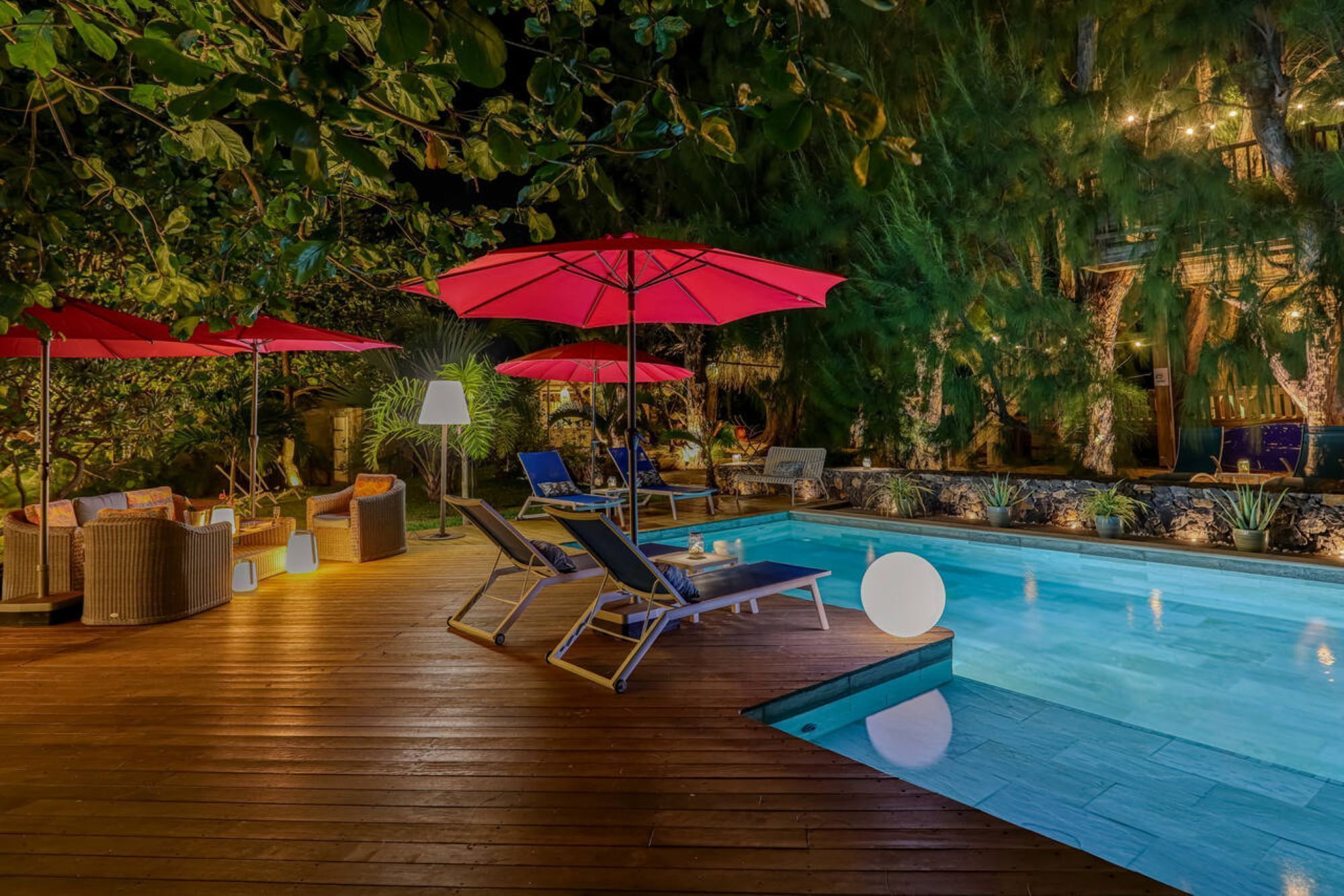 Outdoor pool, pool umbrellas, pool loungers
