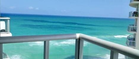 Condo, 1 Bedroom (1510) | Balcony view