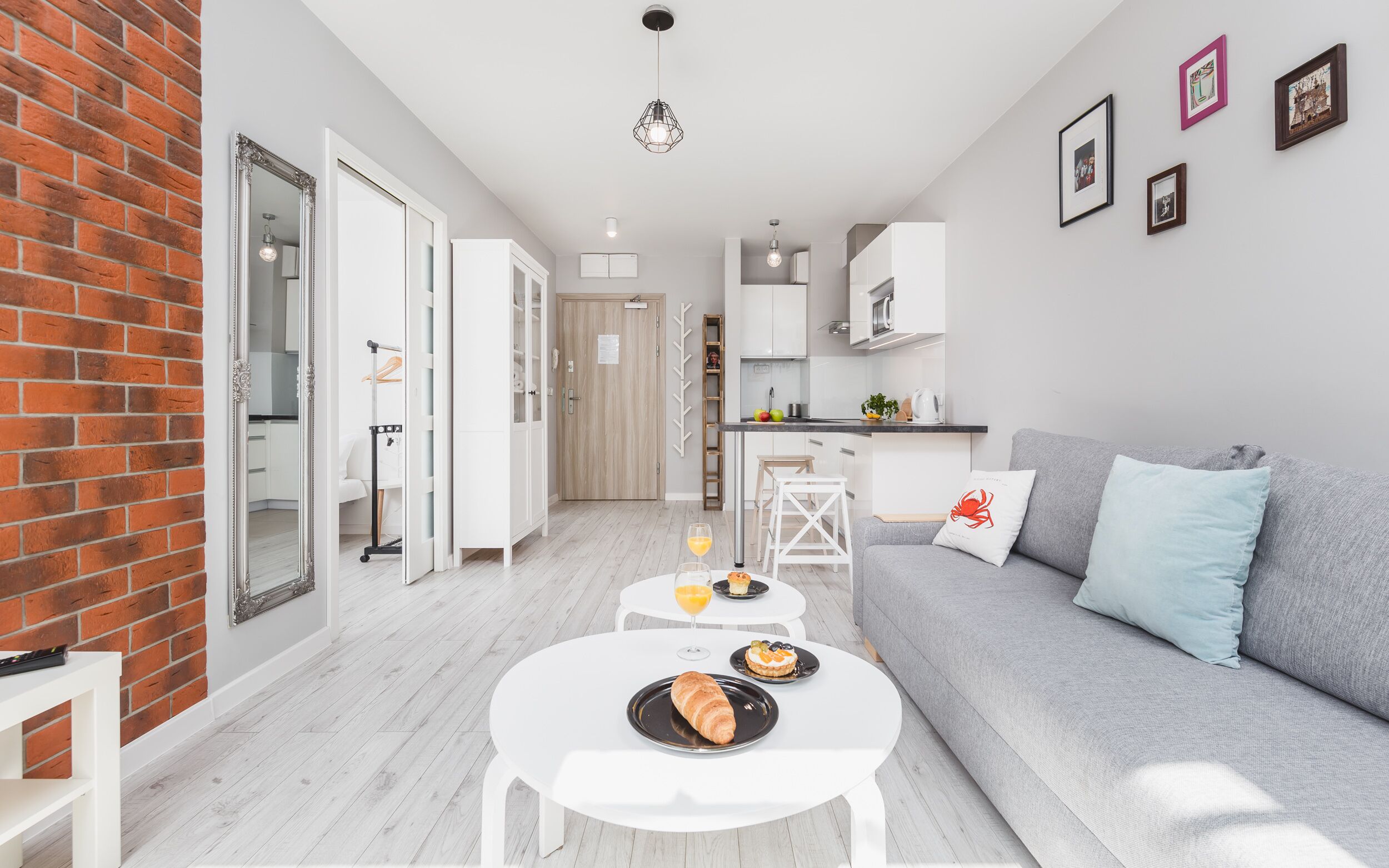 Family Apartment, 1 Bedroom (12 Lavender) | 1 bedroom, iron/ironing board, free WiFi, bed sheets