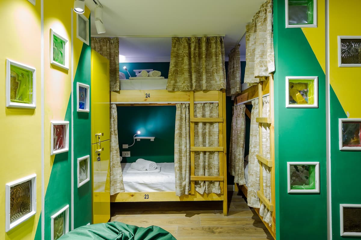 Shared Dormitory, Mixed Dorm (Room 4, 10-beds) | Living area