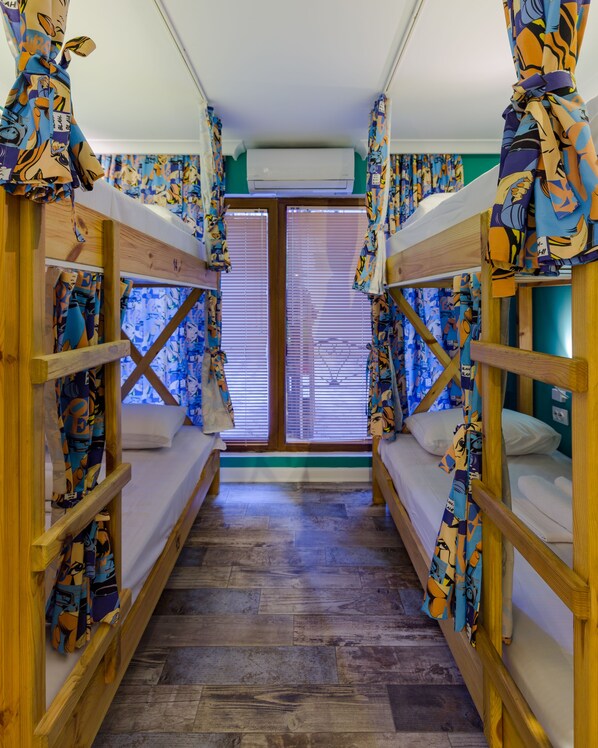 Dormitori compartit, només per a dones (Room 3, 6-beds) | Sala d'estar