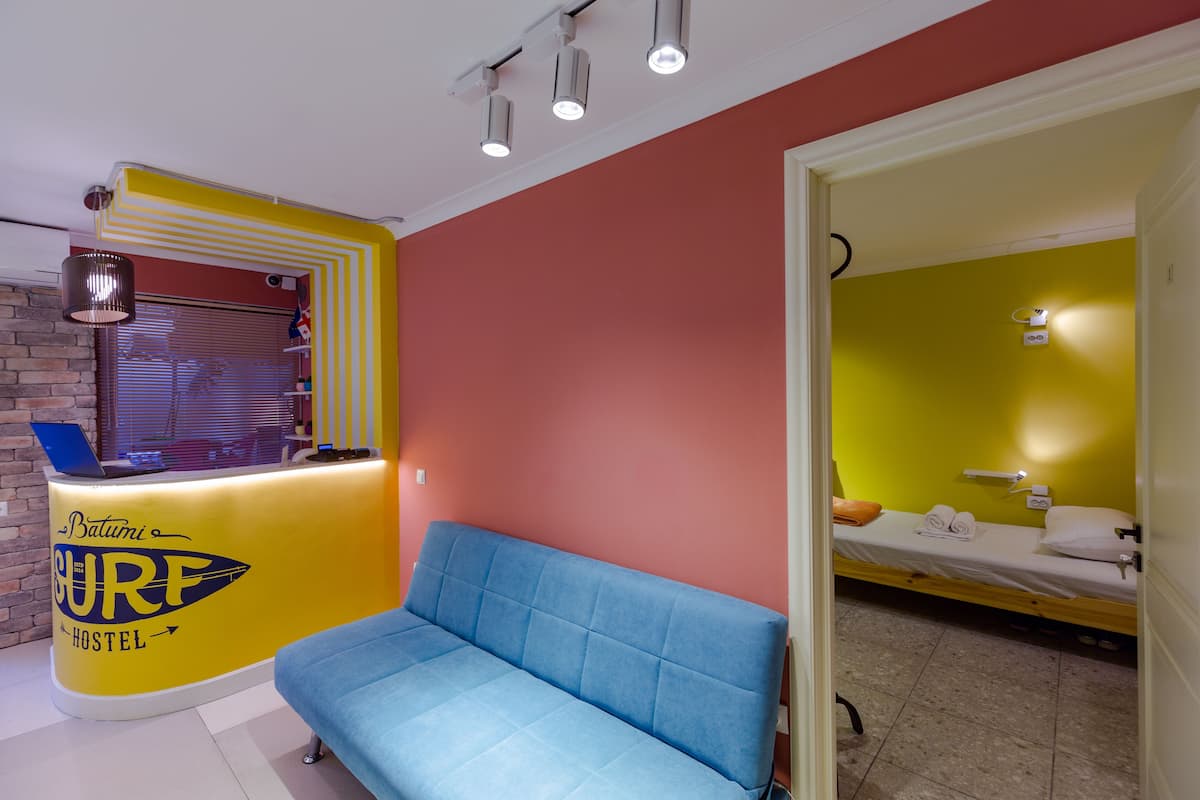 Shared Dormitory, Mixed Dorm (Room 1, 5-beds) | Living area