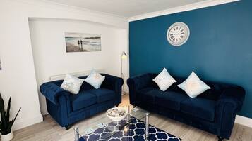 Appartement Supérieur, salle de bains attenante (2 Bedroom apartment ) | Bar lounge