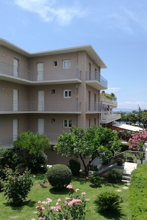 Exterior - Lilly Apartments (Vari-Voula-Vouliagmeni)