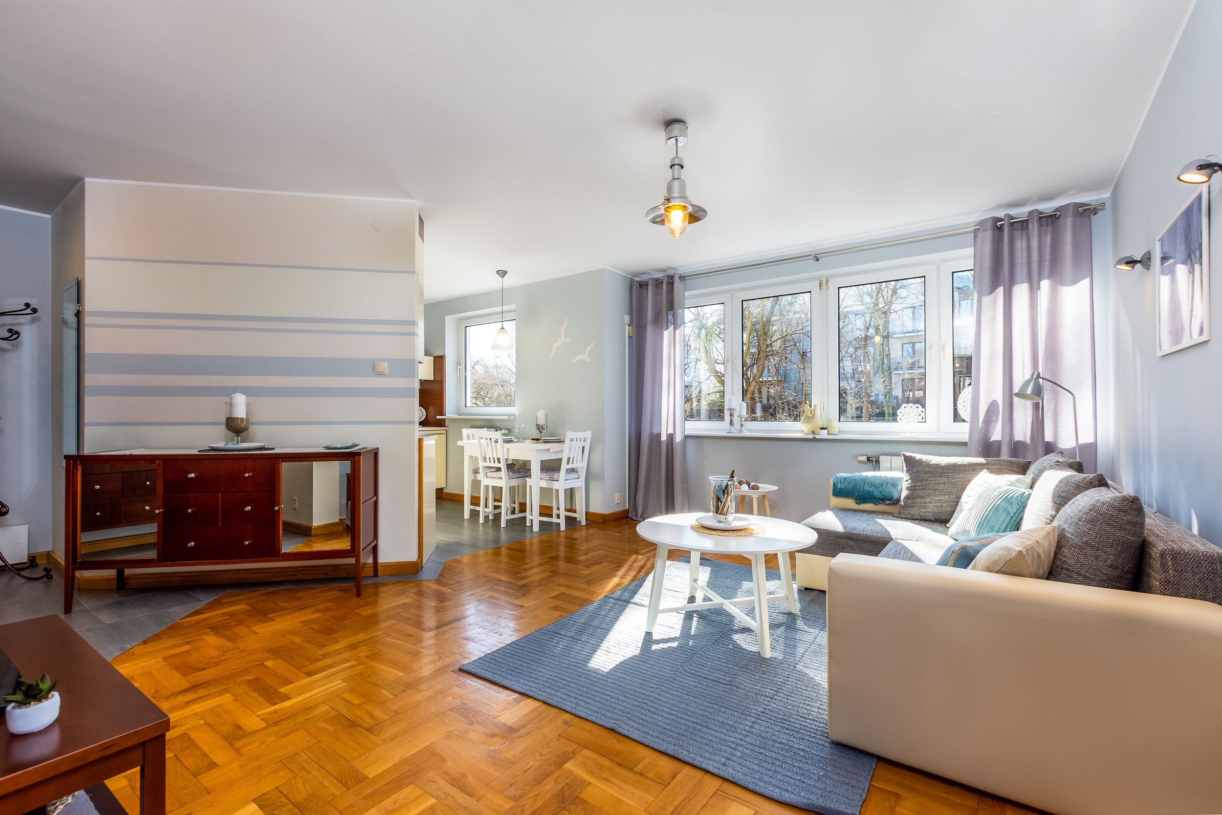 Departamento | 1 habitación, tabla de planchar con plancha, wifi gratis y ropa de cama 