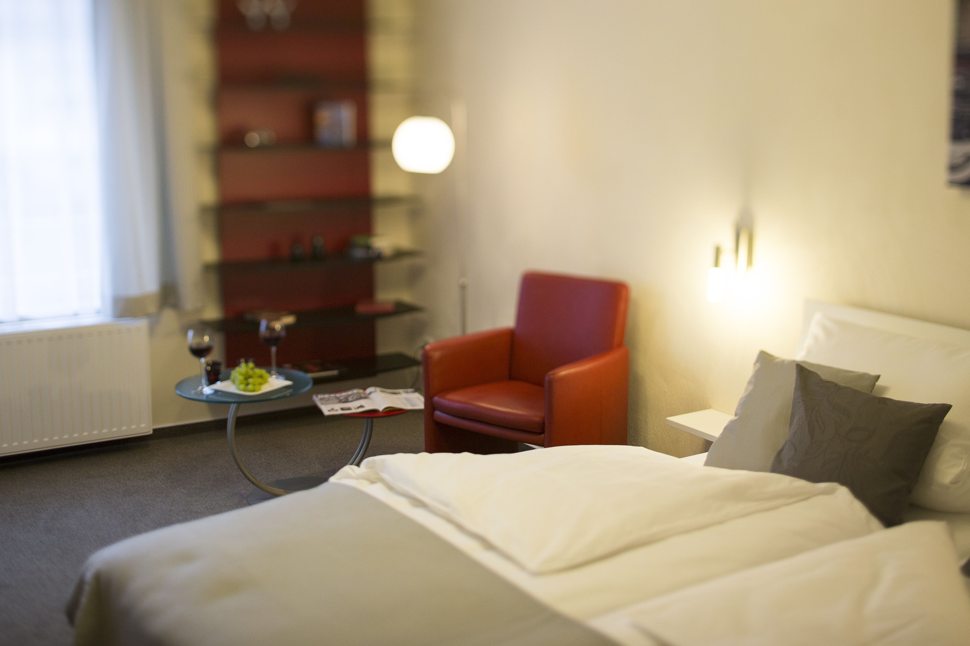 standard double room | hypo-allergenic bedding, desk, blackout curtains, soundproofing