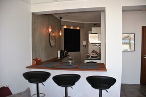Apartment, 2 Bedrooms, Balcony | Private kitchen | Fridge, microwave, oven, stovetop - Thorbergsson's Apartments (Kópavogur)