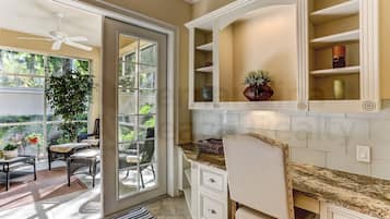 Condo, 2 habitaciones | Interior