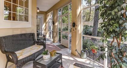 Exclusive Gated Villas at Summer Beach, Short Walk to the Beach by RedAwning