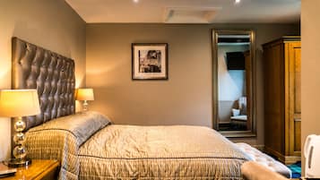 Quarto casal superior | 1 quarto, ferros/tábuas de passar roupa, berços (sobretaxa)